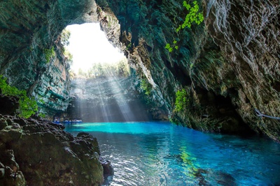 Tour panoramique et Grottes de Melissani